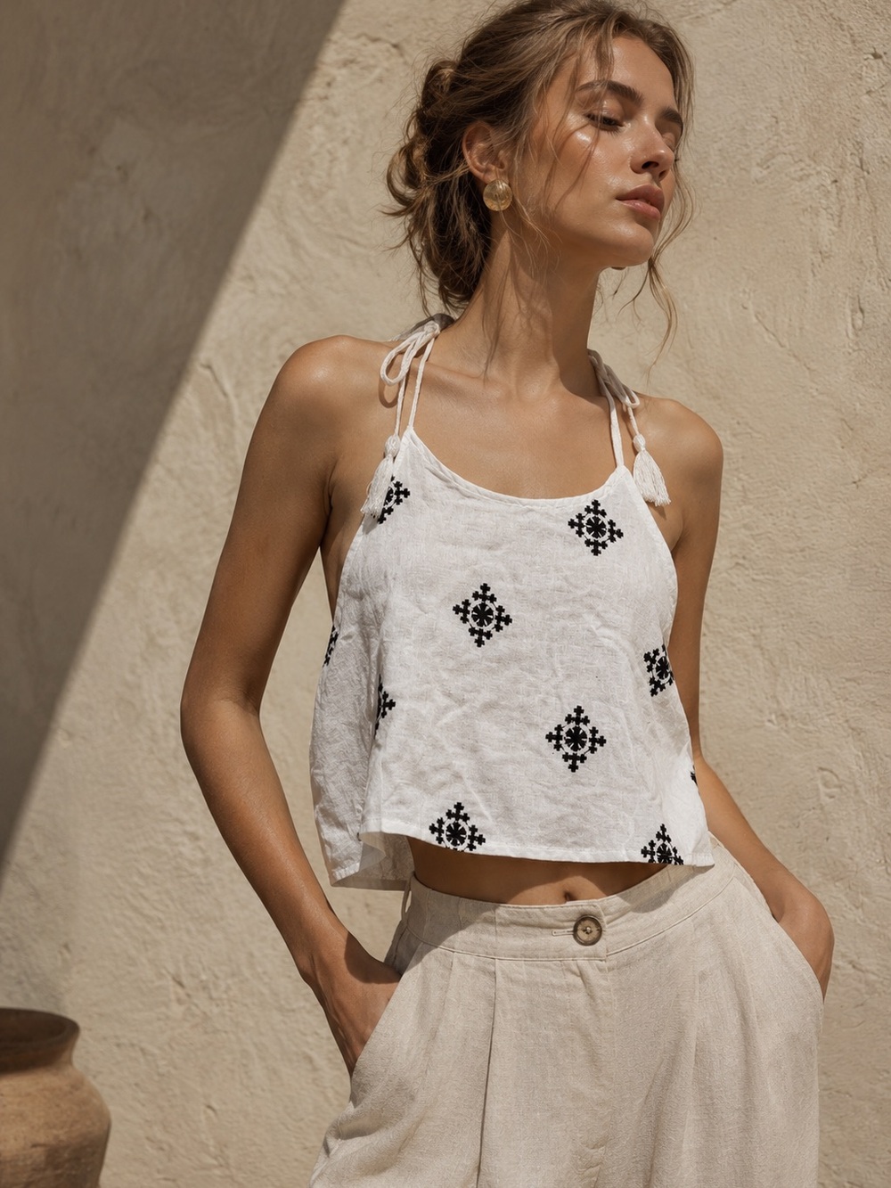 House of Harlow 1960 Embroidered White Halter Crop Top Boho M